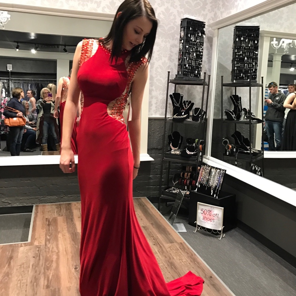 Beautiful Red Prom/Formal Dress